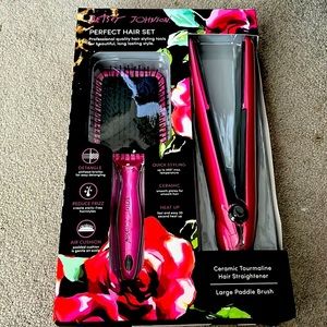 Betsey Johnson Perfect Hair Set